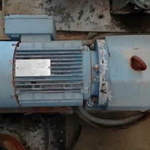 SEW EURODRIVE R73 DT100 LS4 BM
